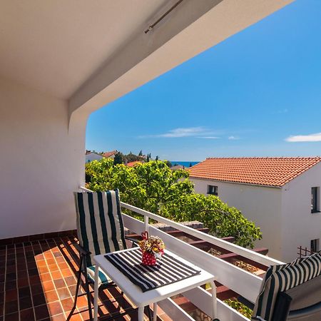 Apartment Tonka *Balcony & Partial Seaview! Krk Town Exterior photo