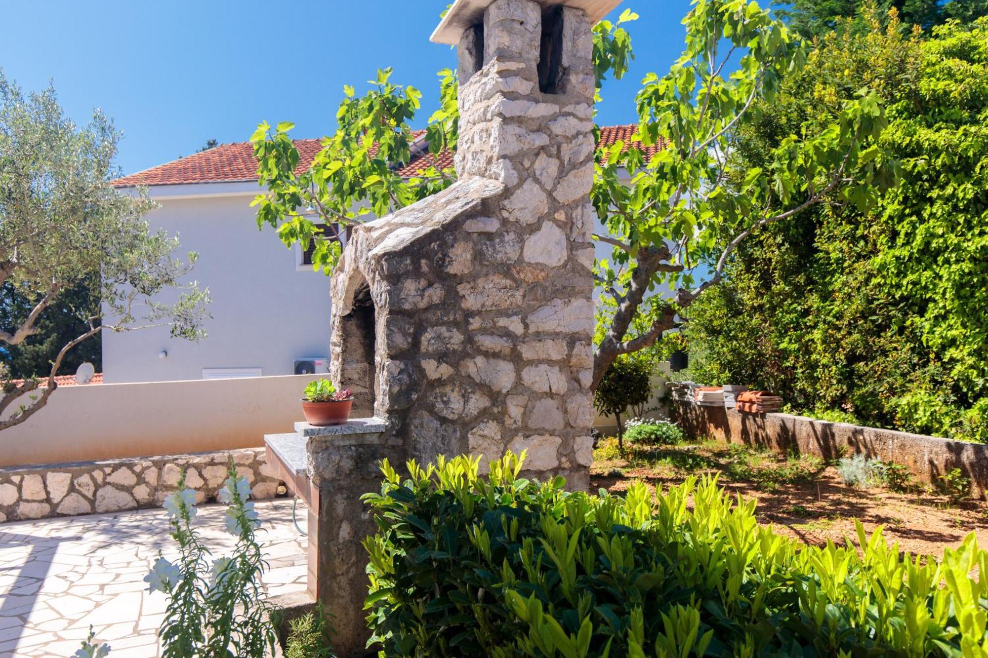 Apartment Tonka *Balcony & Partial Seaview! Krk Town Exterior photo